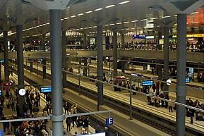 The Berlin Hauptbahnhof has multiple levels of shops that are connected by elevators.