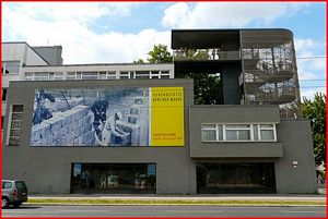 There is an elevator to get up to the observation deck at the Berlin Wall Documentation Center.