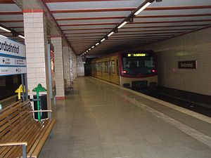 Example of a Berlin subway which has level access onto the train.