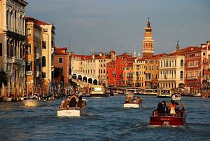 Accessible Guided Tour on Venice's Grand Canal