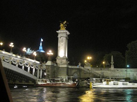 Accessible Paris Dinner Cruise on the Seine River