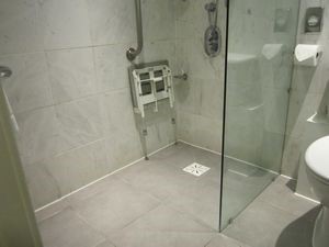 london-wheelchair-accessible-hotel3