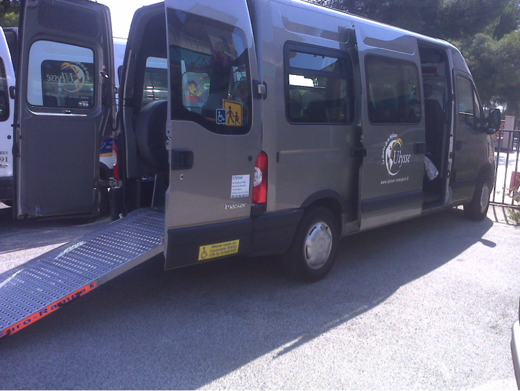 Wheelchair accessible van with ramp