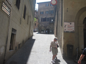 Article - Accessible Tuscany Guided Tour of Montepulciano and Pienza 2-3685