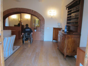 Article - San Felice, accessible Tuscany winery and villa 2-3779