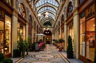 Secret Paris Tour